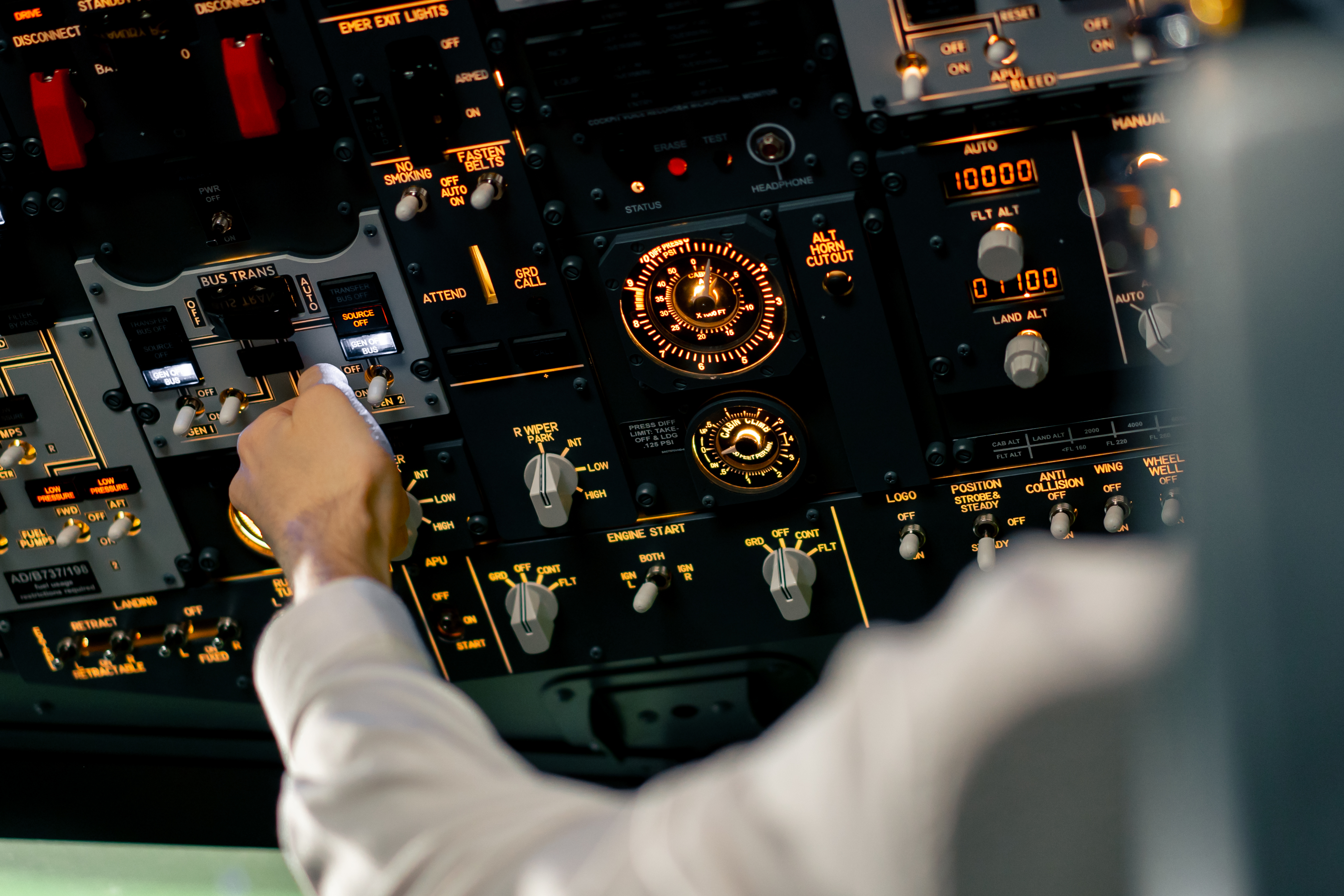 Flight Dynamics & Control